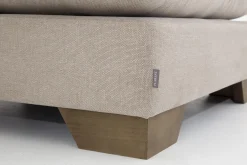 Flamant Adelaide, Hocker, Fix^ Banken