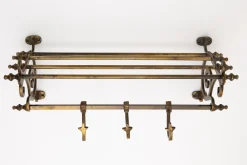 Flamant Fay, Kapstok^ Decoratie