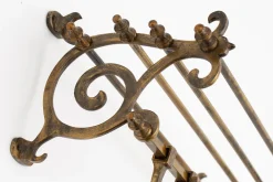 Flamant Fay, Kapstok^ Decoratie