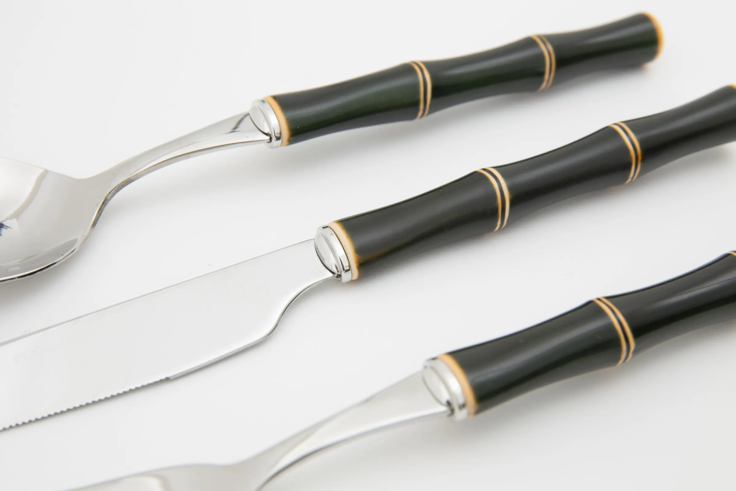 Flamant Hadis, Tafellepel^ Bestek