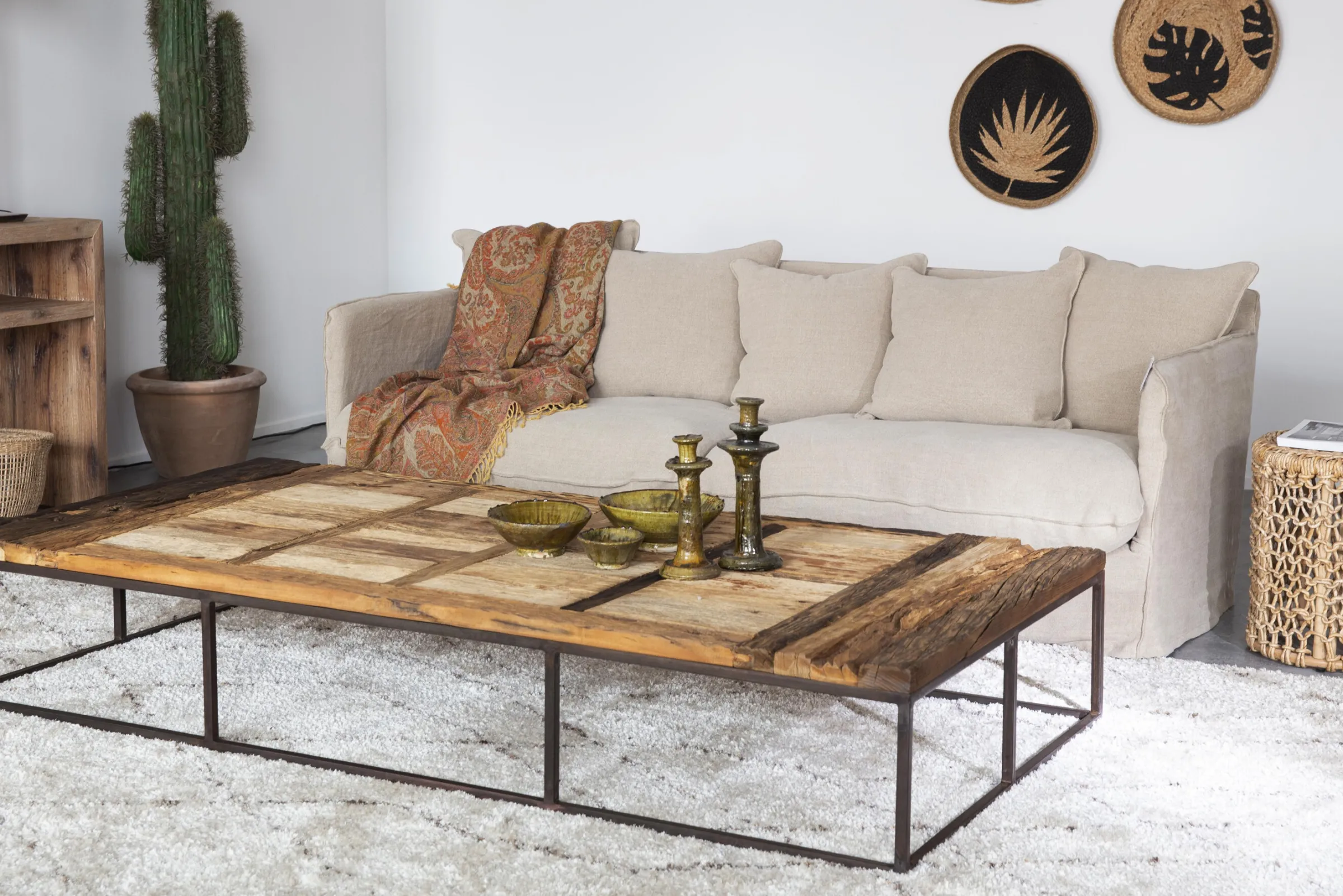 Flamant Hira, Bank, Naturel, Linnen^ Banken