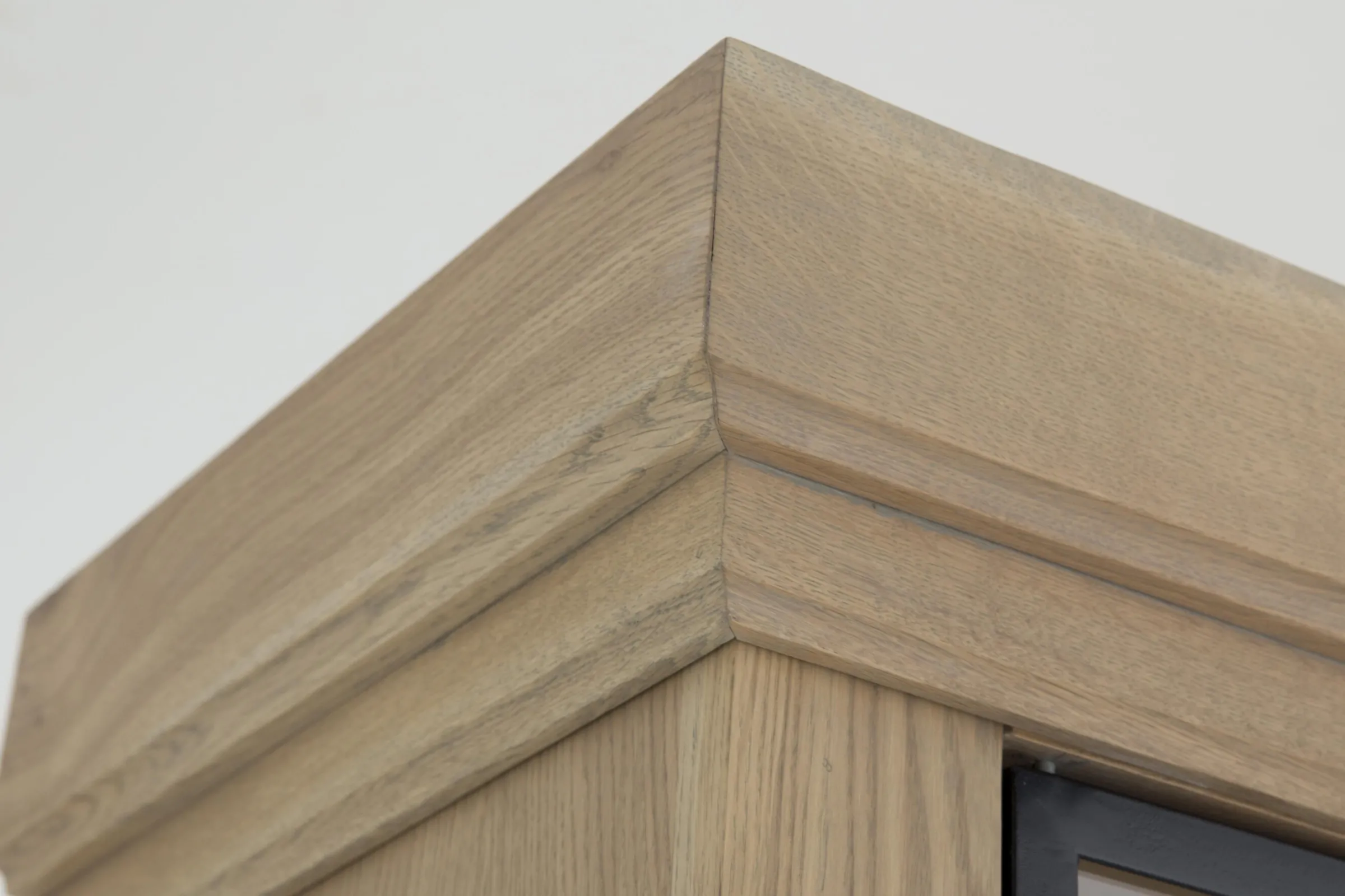 Flamant Ijzeren Jason, Kast, Verweerd Eikenhout, 3 Ijzeren Deuren^ Kasten