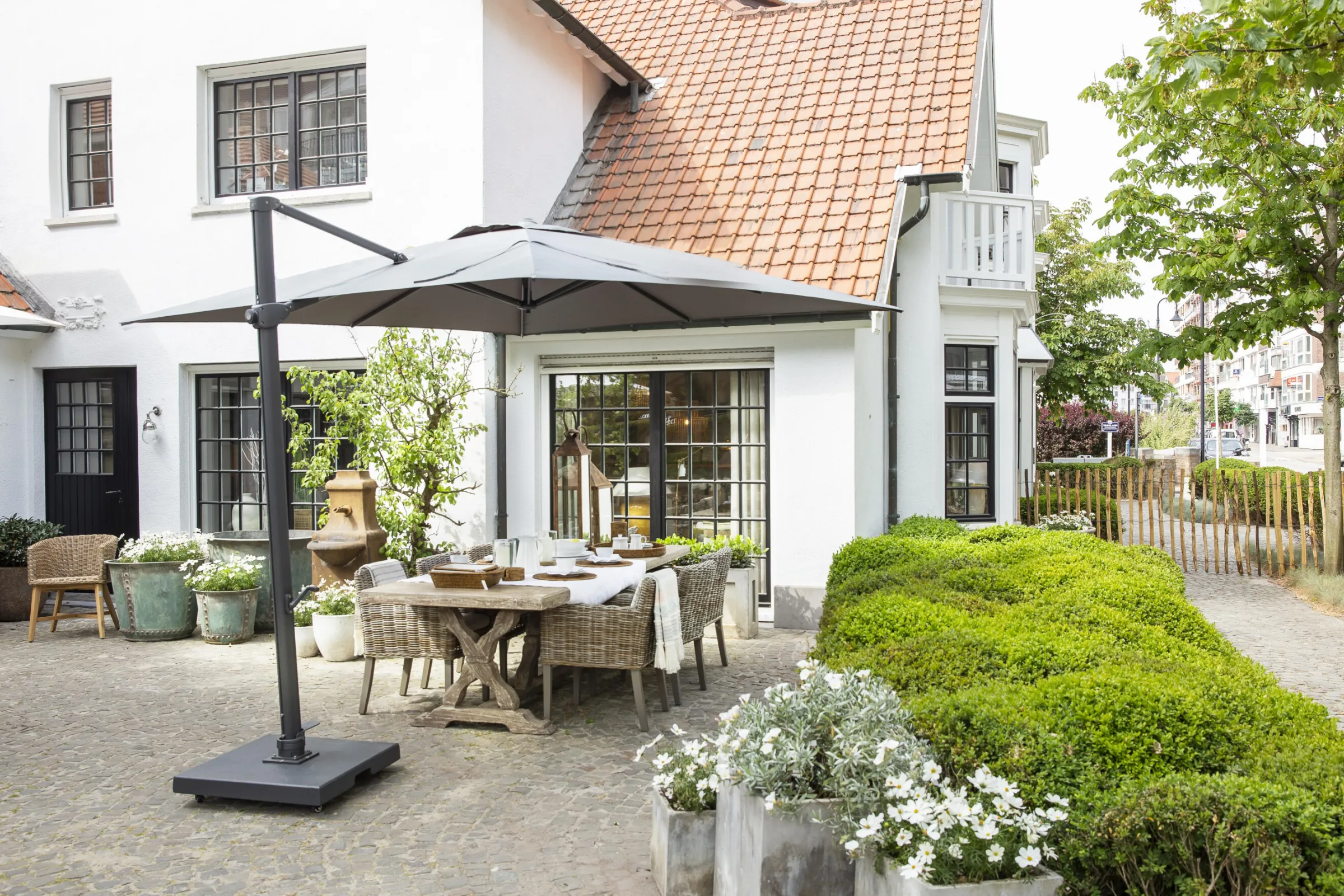 Flamant Manoli, Planter, L^ Tuindecoraties En Parasols