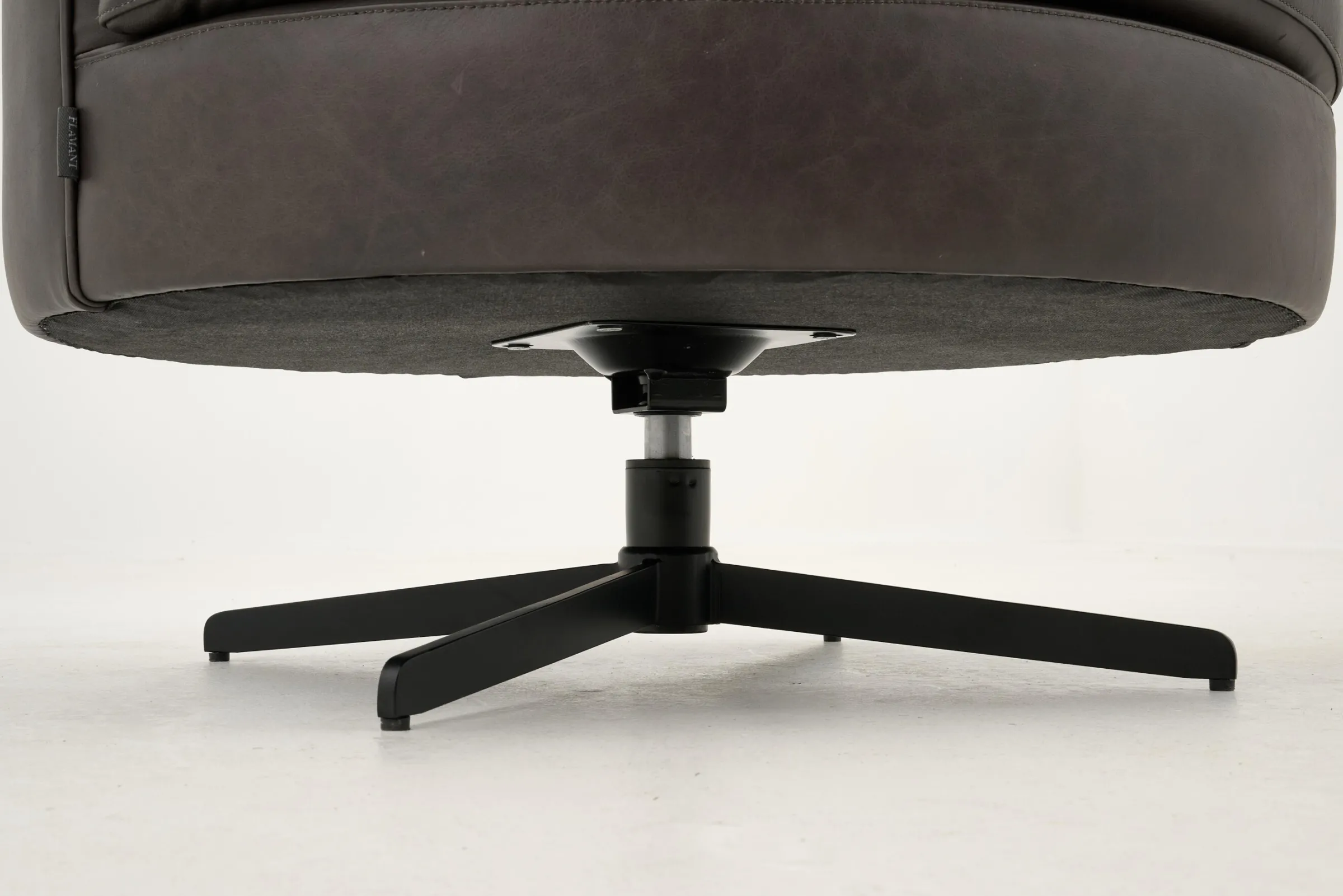 Flamant Marchetti, Fauteuil, Leer Zwart, Draaibaar^ Banken