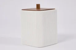 Flamant Muriel, Doos, Wit^ Decoraties