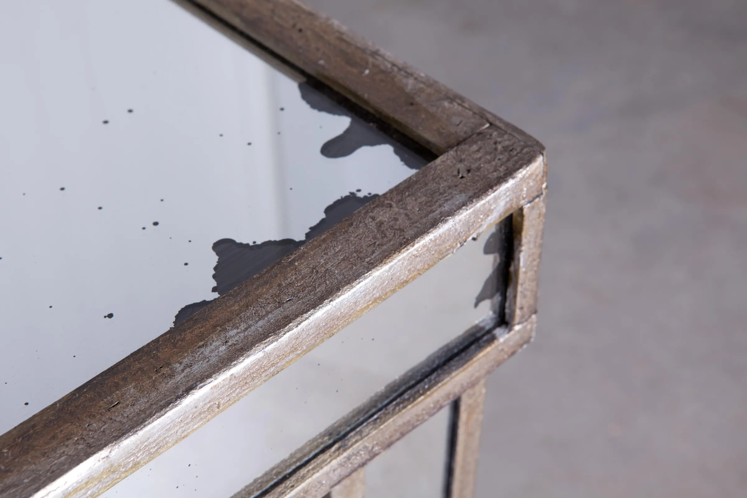 Flamant Naxos, Consoletafel, Spiegelglas En Hout^ Koffie Tafels