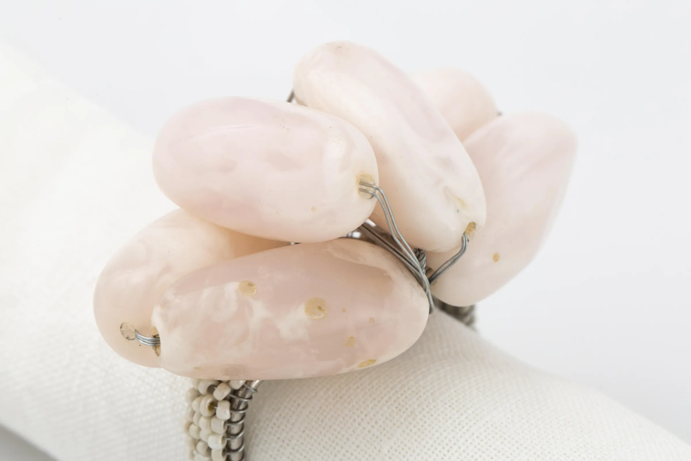 Flamant Tina, Servetring, Kralen, Wit^ Moederdag