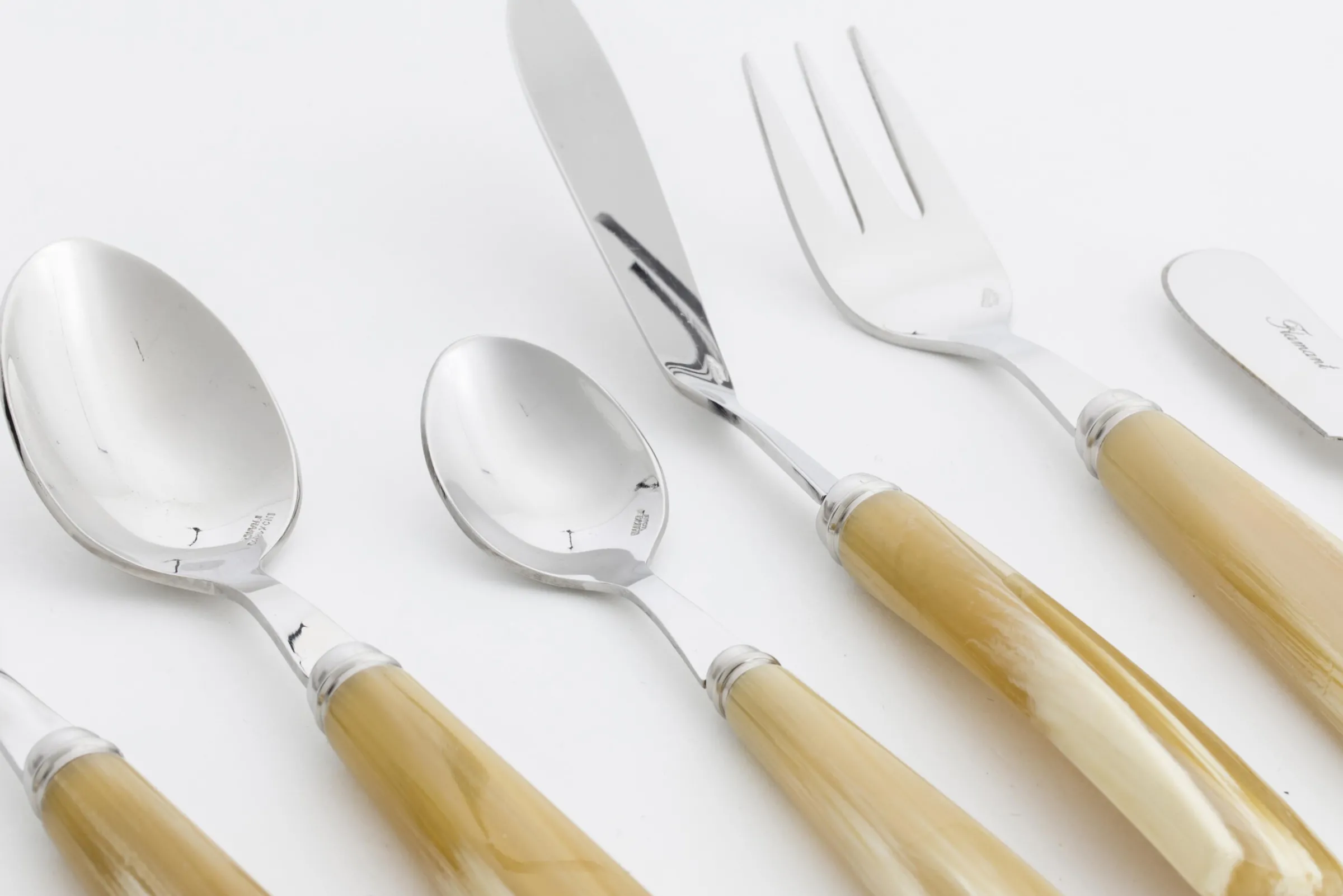 Flamant Tondo, Visvork^ Bestek