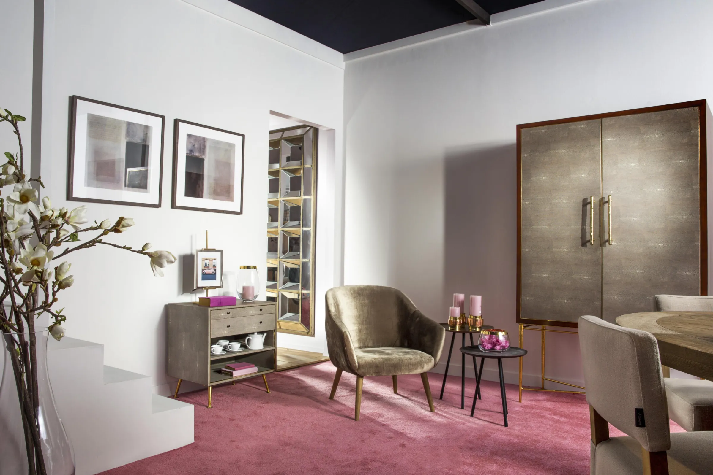 Flamant Verdu, Schildersezel, L^ Decoratie